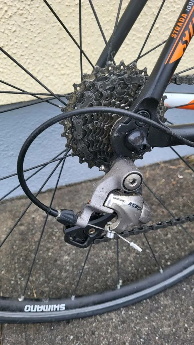 KTM adult road bike - Image 4
