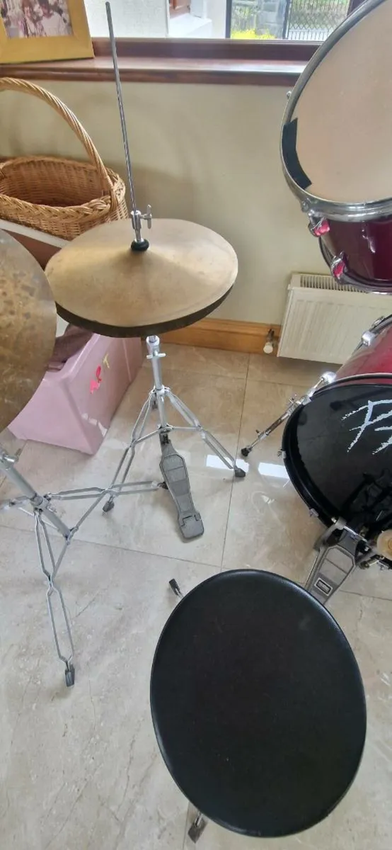 Drum kit - Image 1