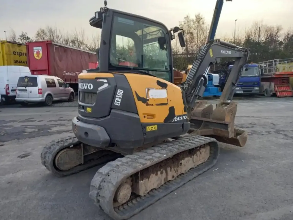 2017 Volvo ECR50D Excavator For Auction - Image 3