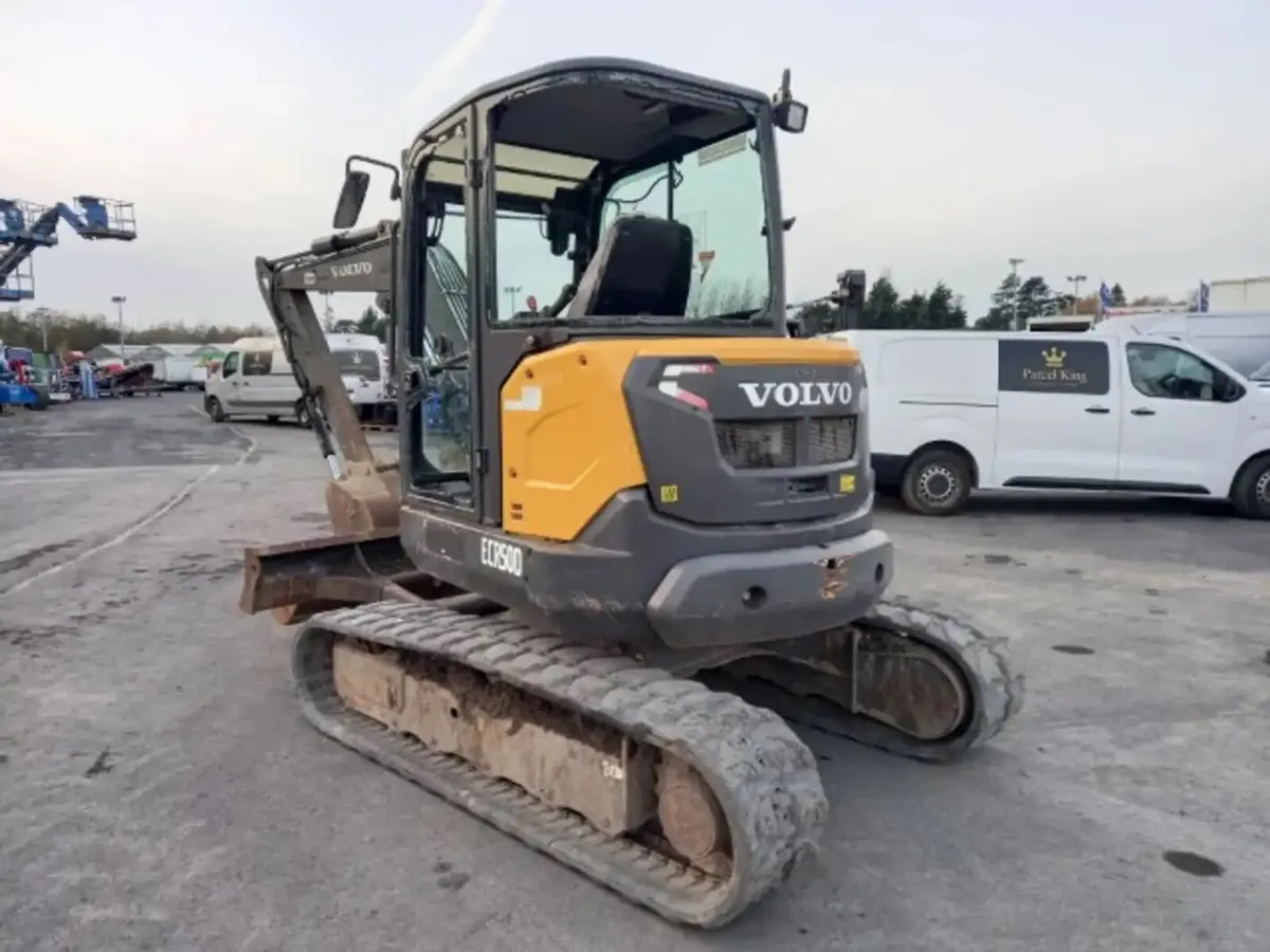 2017 Volvo ECR50D Excavator For Auction - Image 4