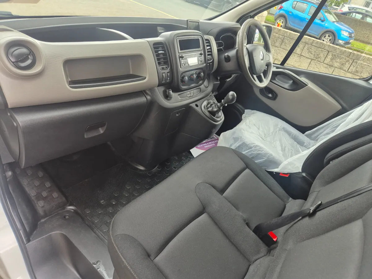 2018 Renault Trafic Lwb - Image 4