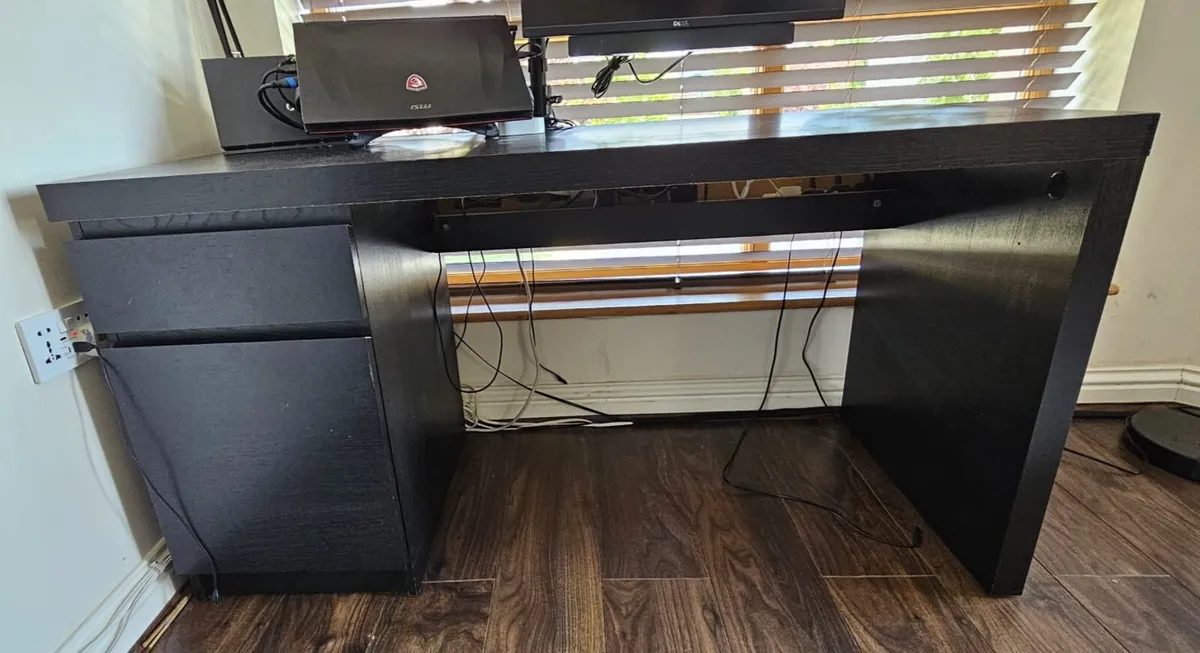 Ikea MALM desk 140x65x73, black - Image 4