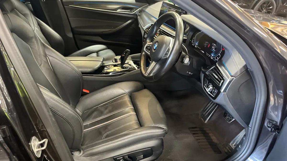 2021 BMW 5 SERIES 530e ESTATE M SPORT AUTO 292BHP - Image 2
