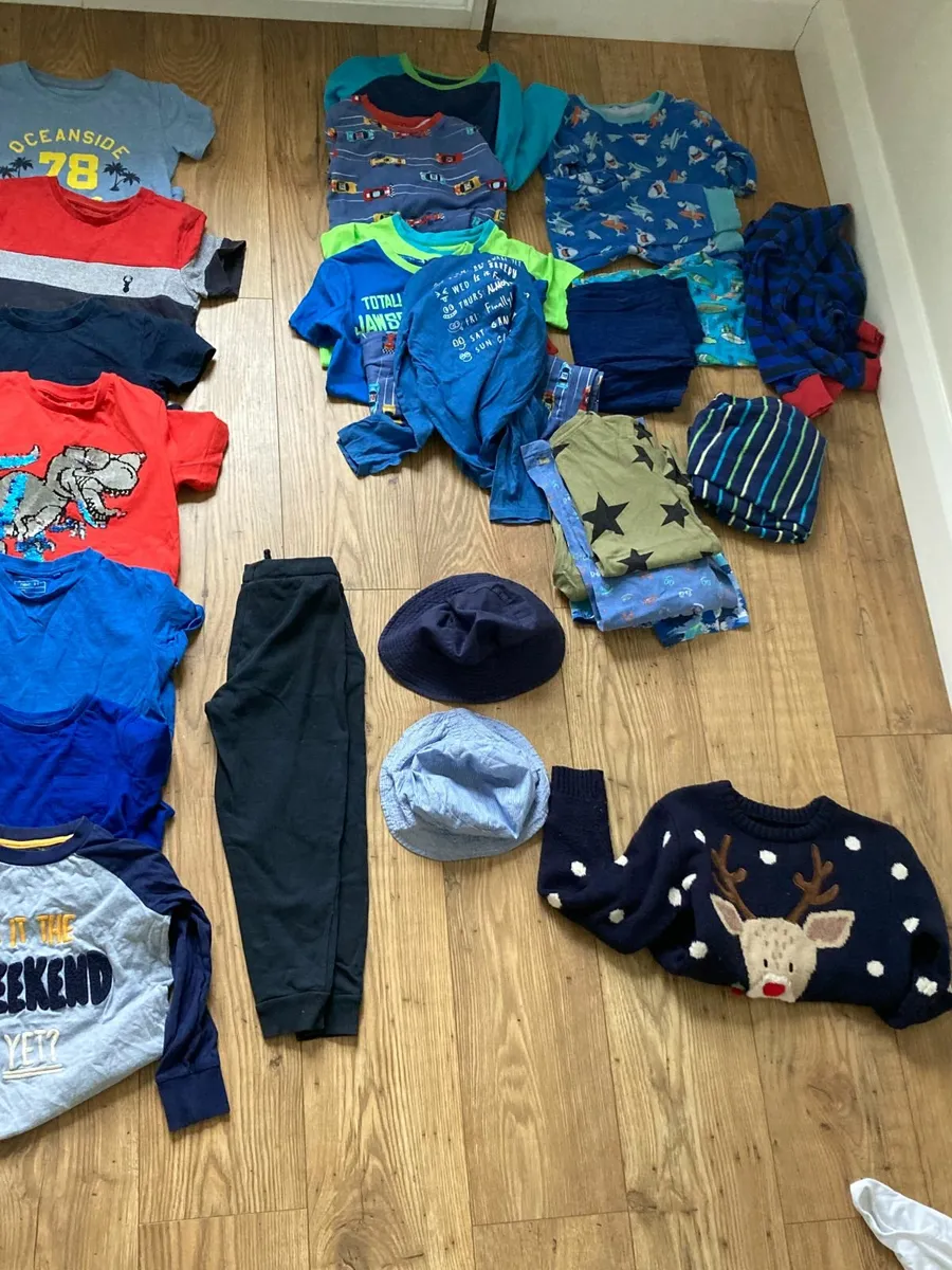 Boys Bundle 7-8 yrs - Image 3