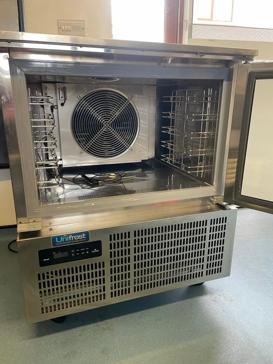 Commercial Kitchen Equipment - Image 4