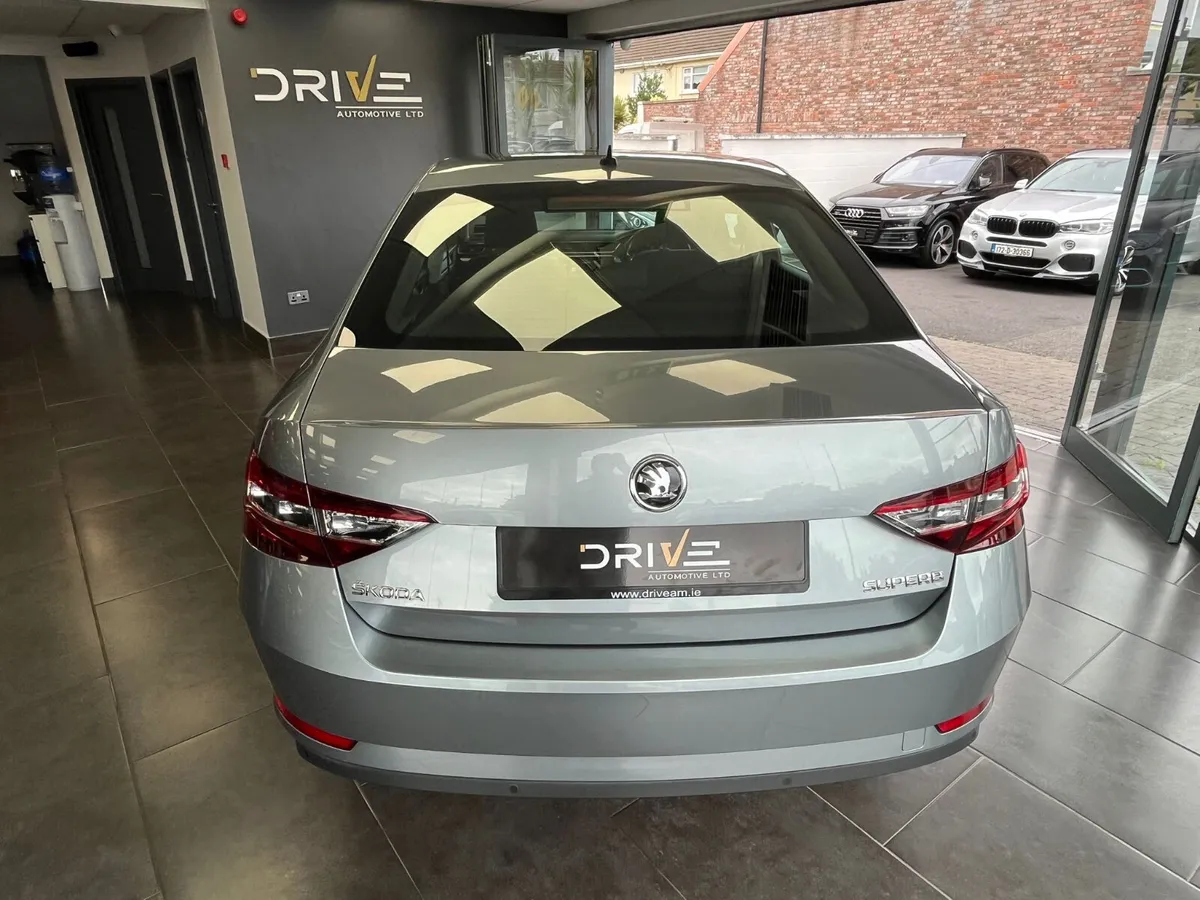 Skoda Superb 2018 1.6 TDI - Image 3
