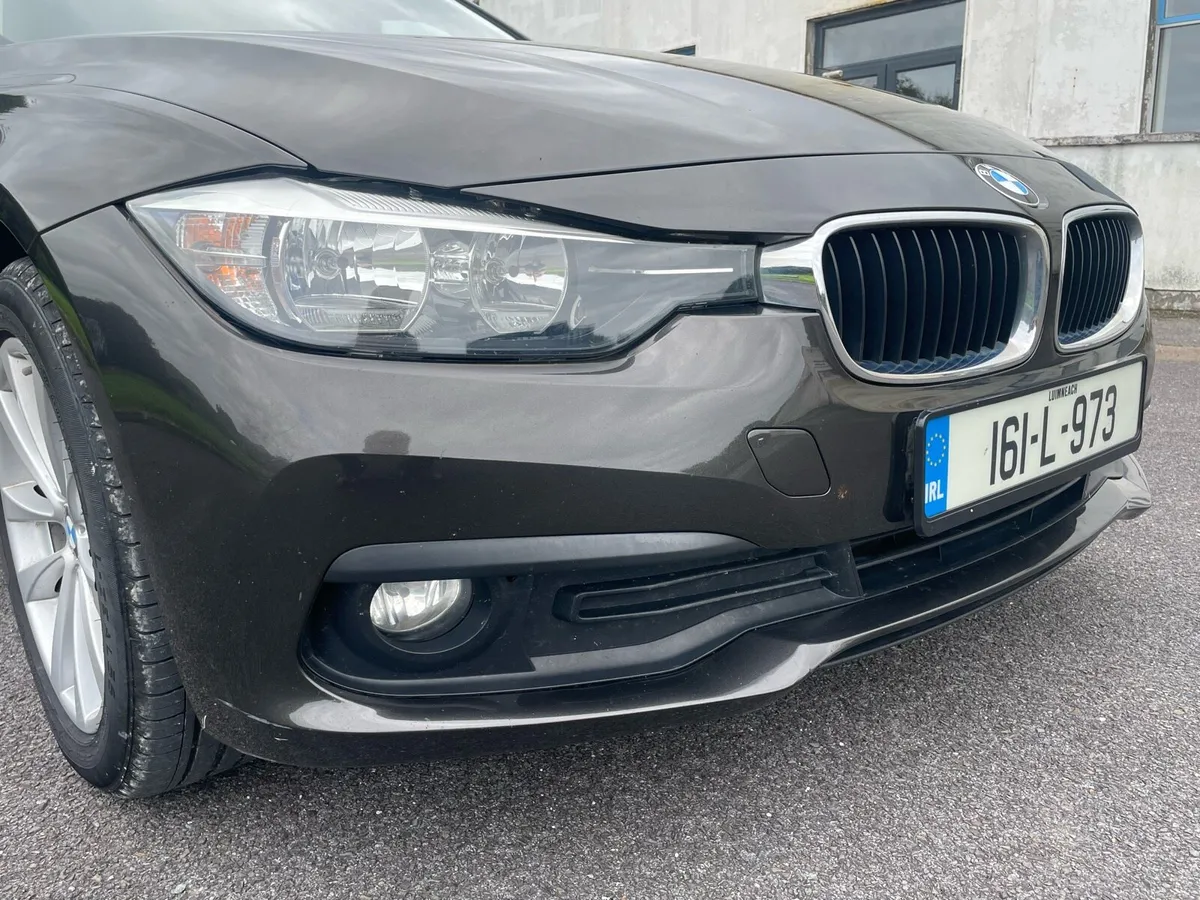 BMW 3 Series - Image 4