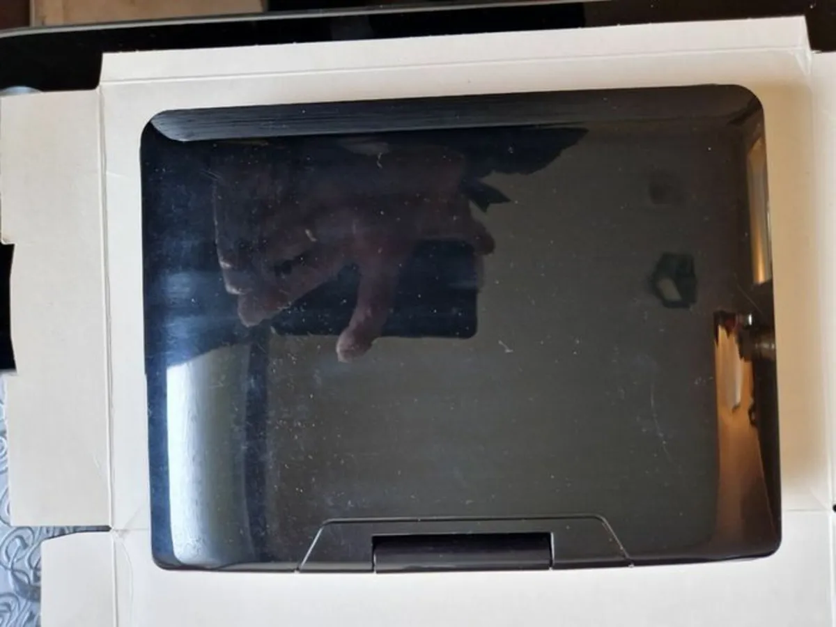 NEW IN BOX, AKAI 7 Inch Portable DVD Player - Image 2