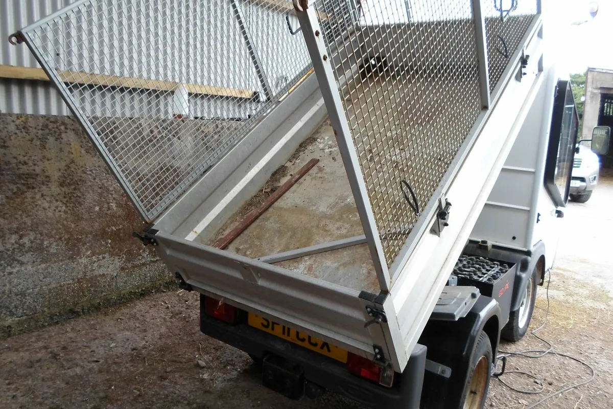 Other Other 2011 - Image 4