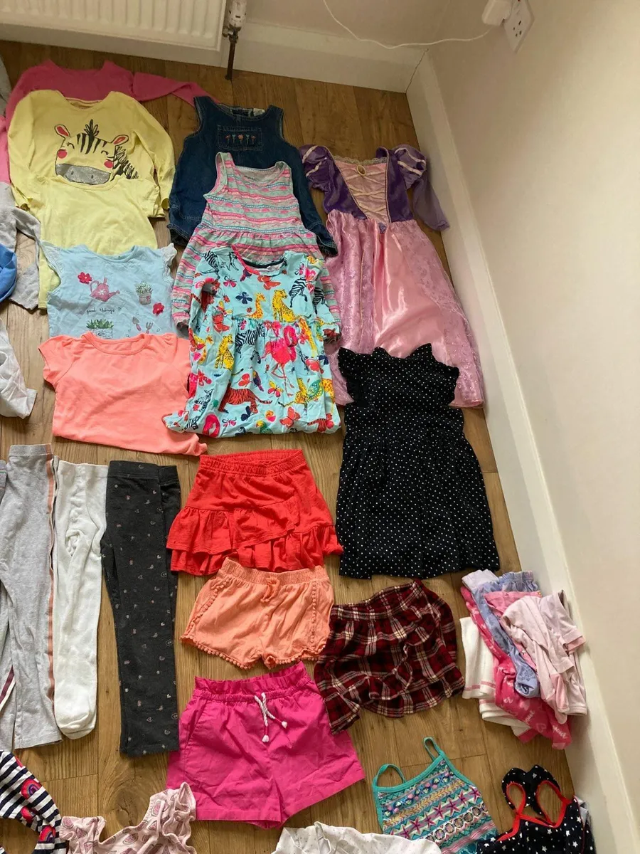Girls Bundle 5-6 yrs - Image 4