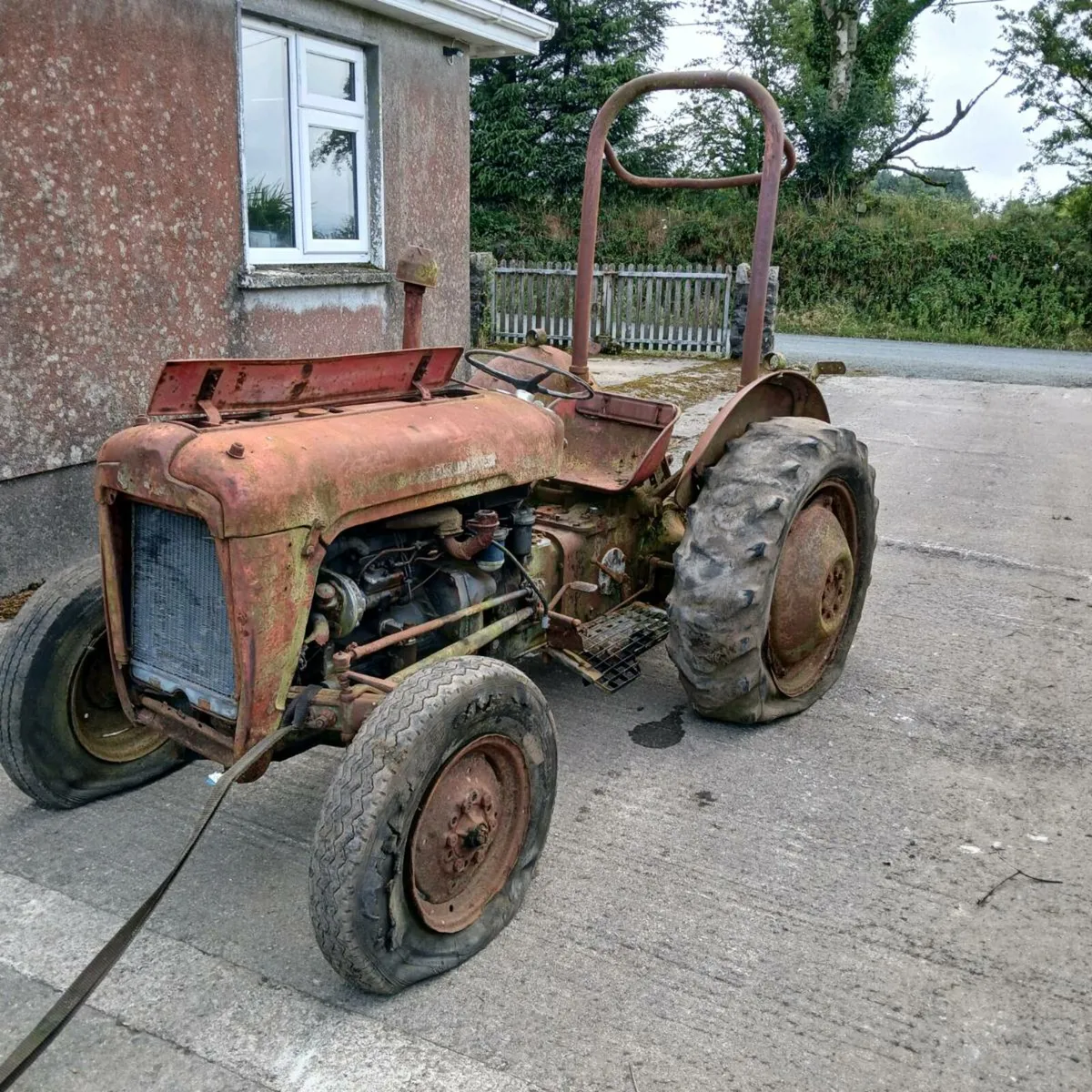 Massey ferguson 35 (3 cylinder) - Image 1