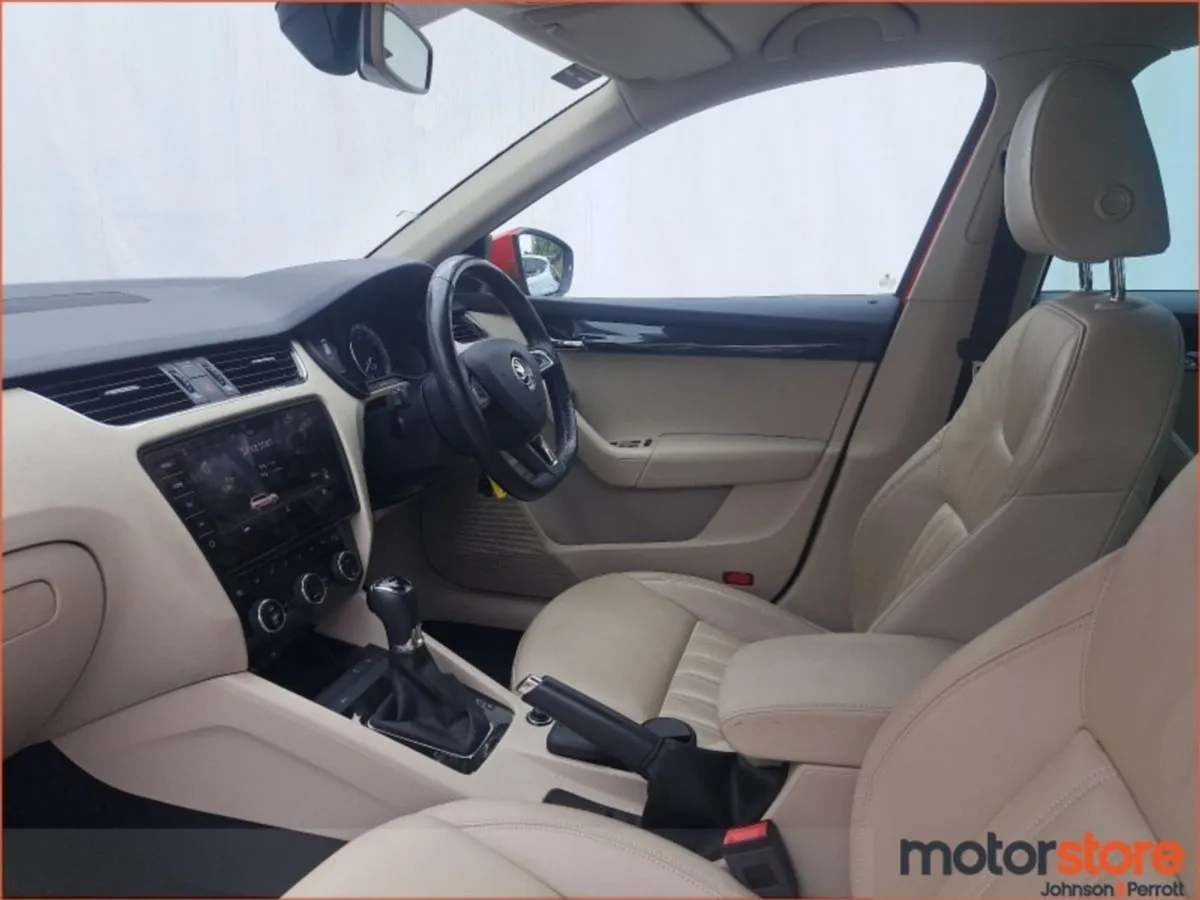 Skoda Octavia Combi Style 1.0tsi 115HP DSG  very - Image 3