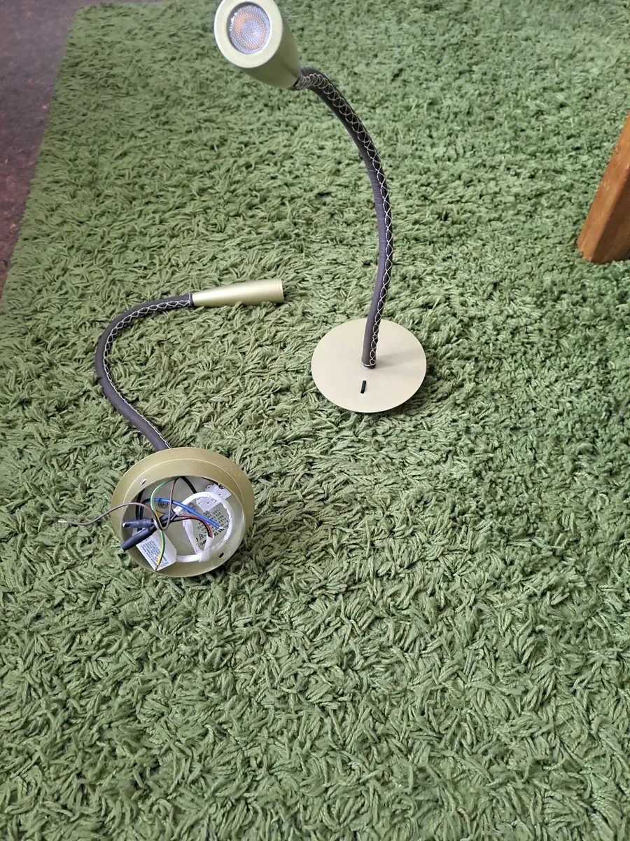 Wall mounted reading lights - Image 2