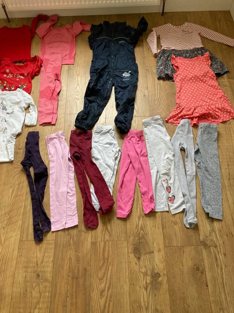 Girls Bundle 6-7 yrs - Image 3