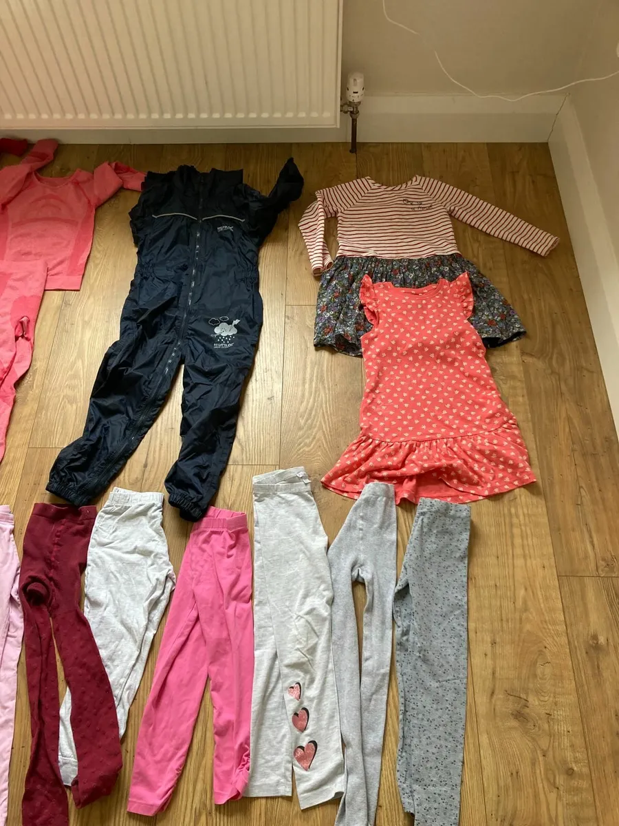 Girls Bundle 6-7 yrs - Image 4