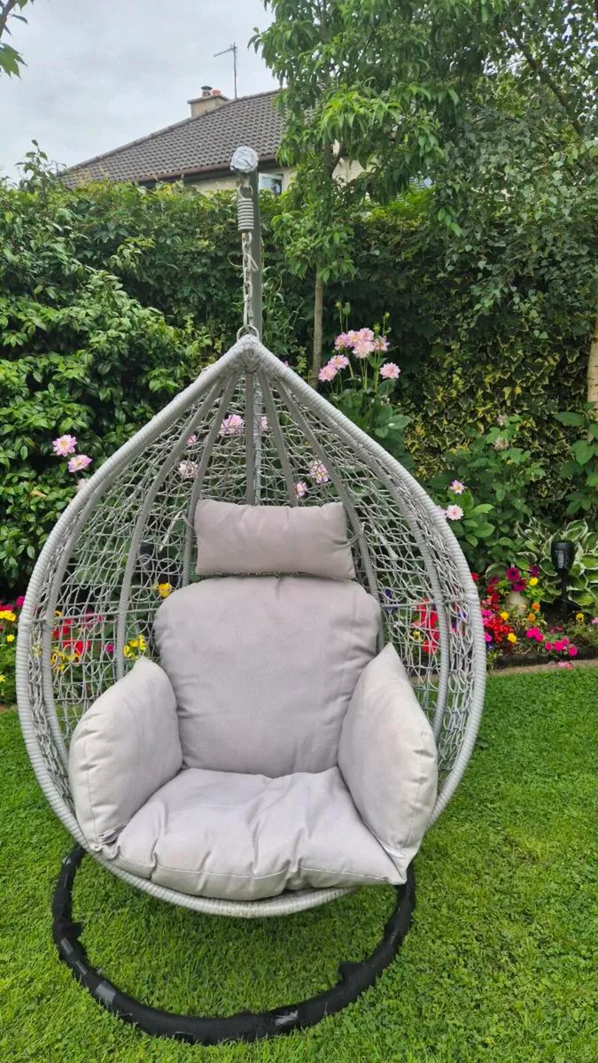 Large Egg chair - Image 2