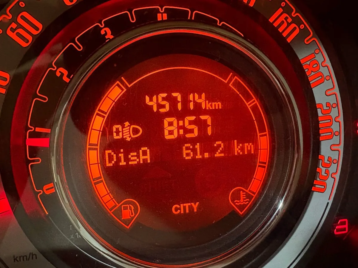 Fiat 500- only 45k KILOMETERS - Image 3