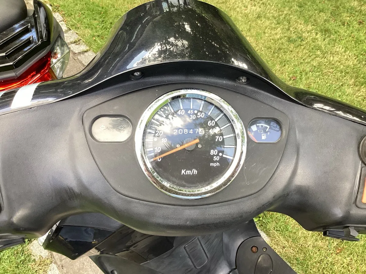 moped for sale, cheap and running - Image 4