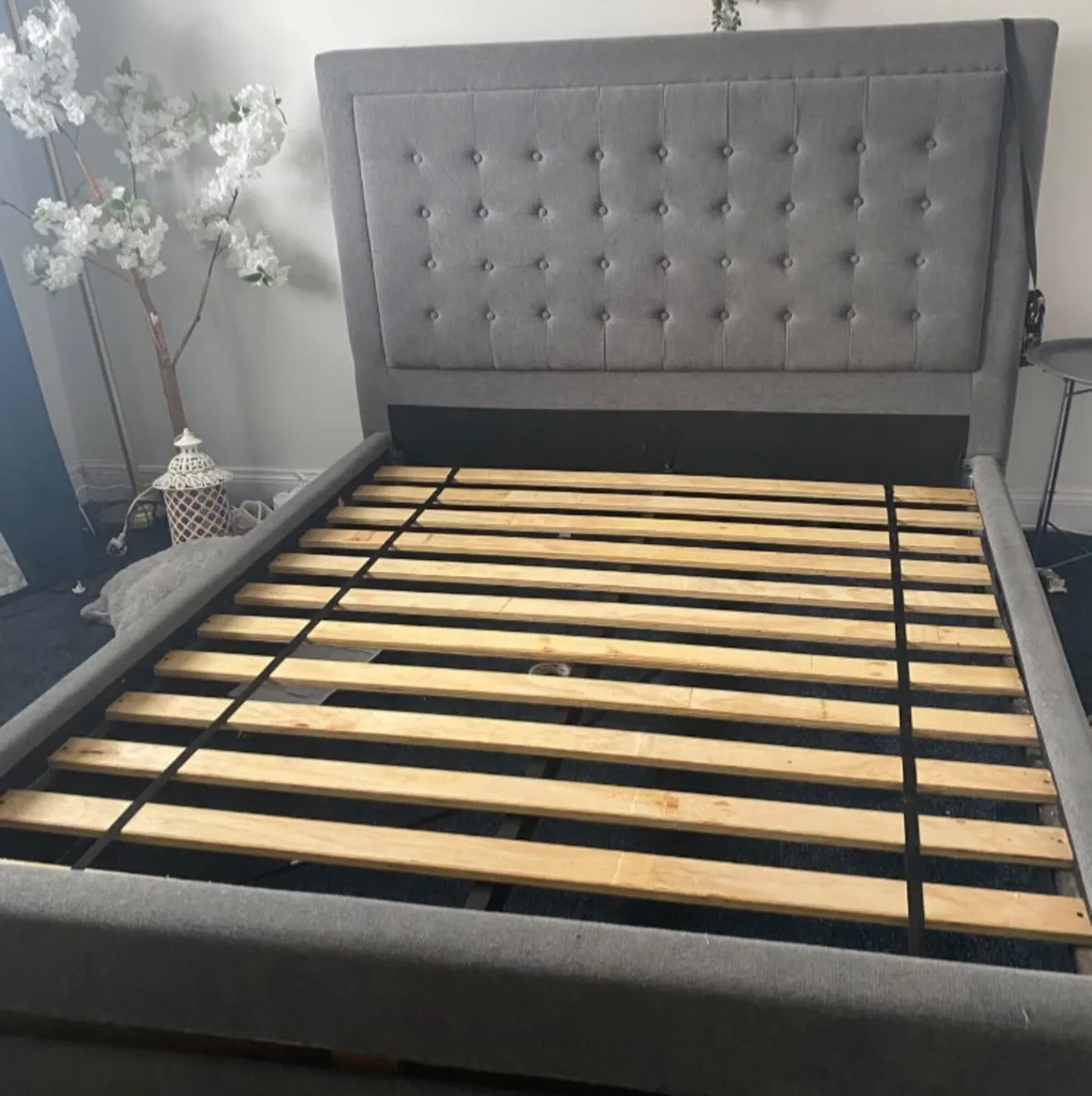 King size bed base