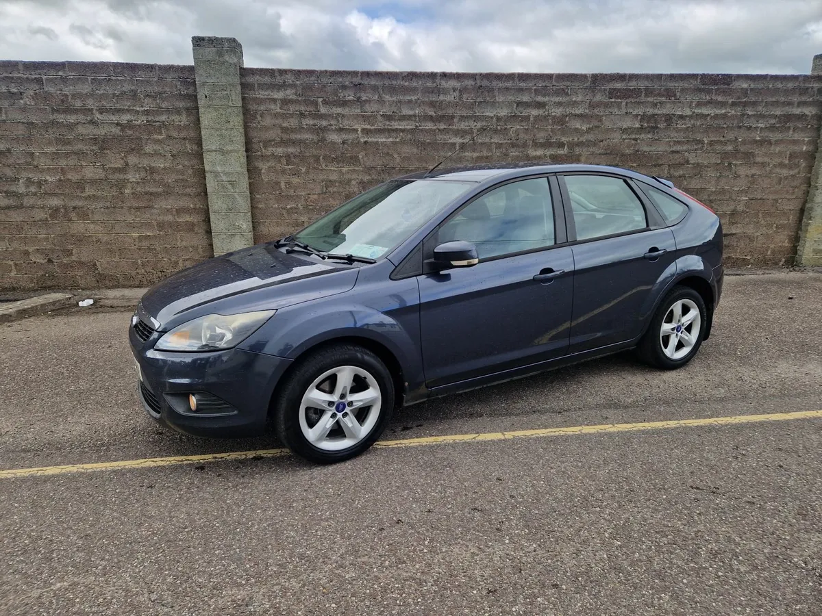 Ford Focus 2010 - Image 4