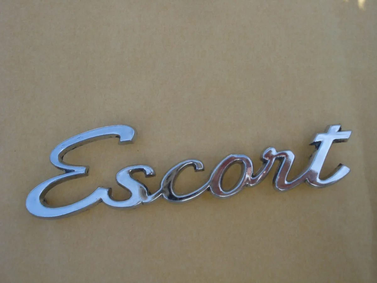 FORD ESCORT MK1 RS MEXICO CHROME  BOOT BADGE. - Image 1