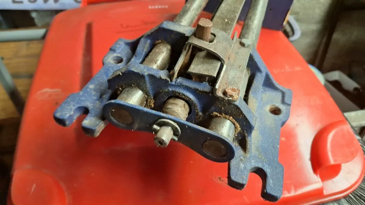 Woodwork vice 3 available - Image 2