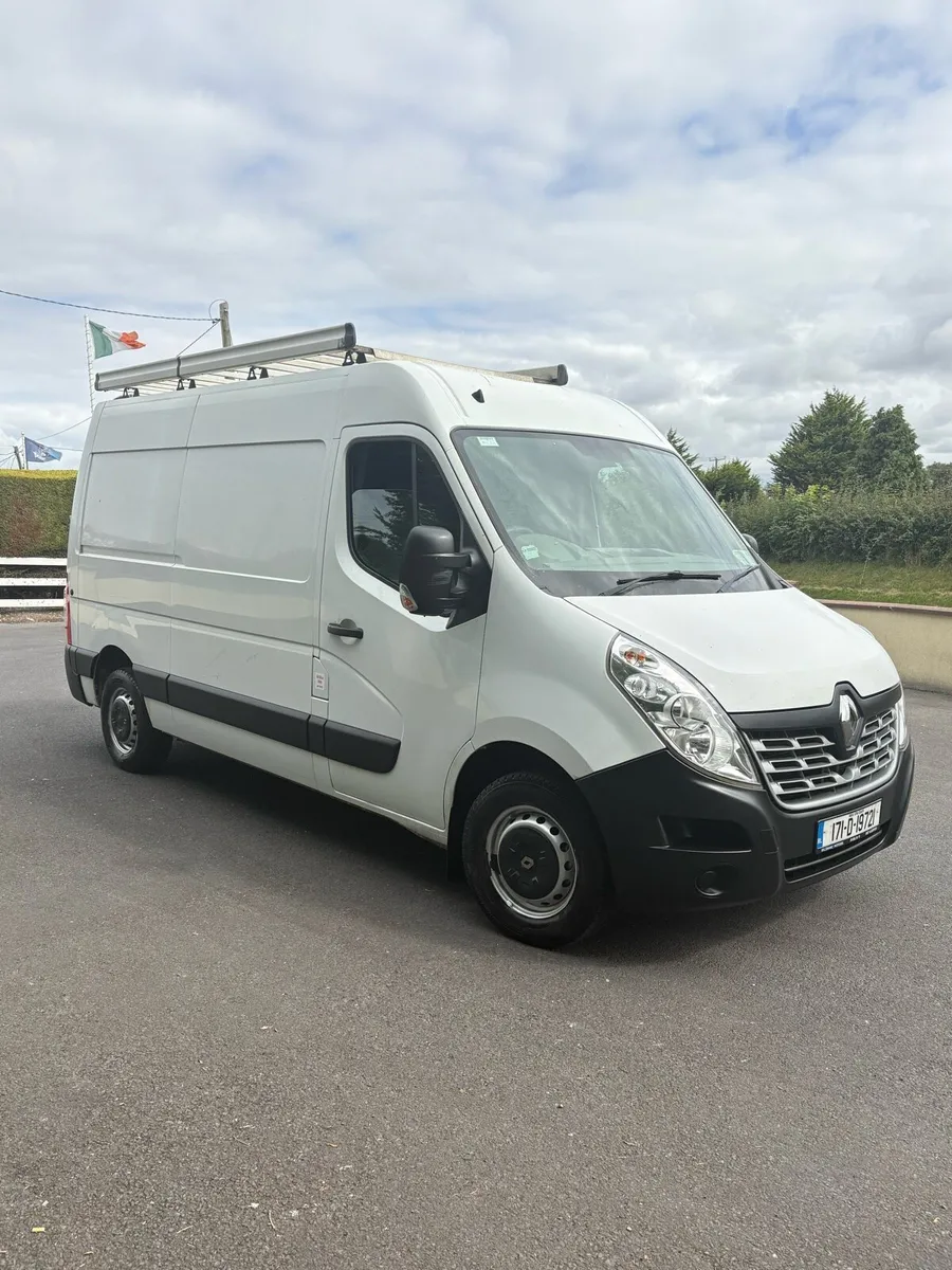 2017 Renault master Doe&Tax 1 owner just serviced - Image 1