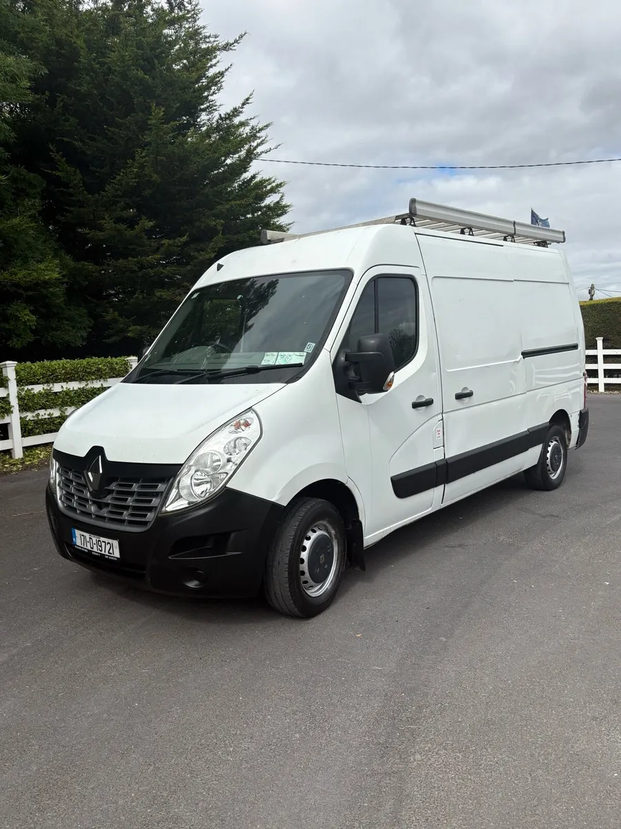 2017 Renault master Doe&Tax 1 owner just serviced - Image 2