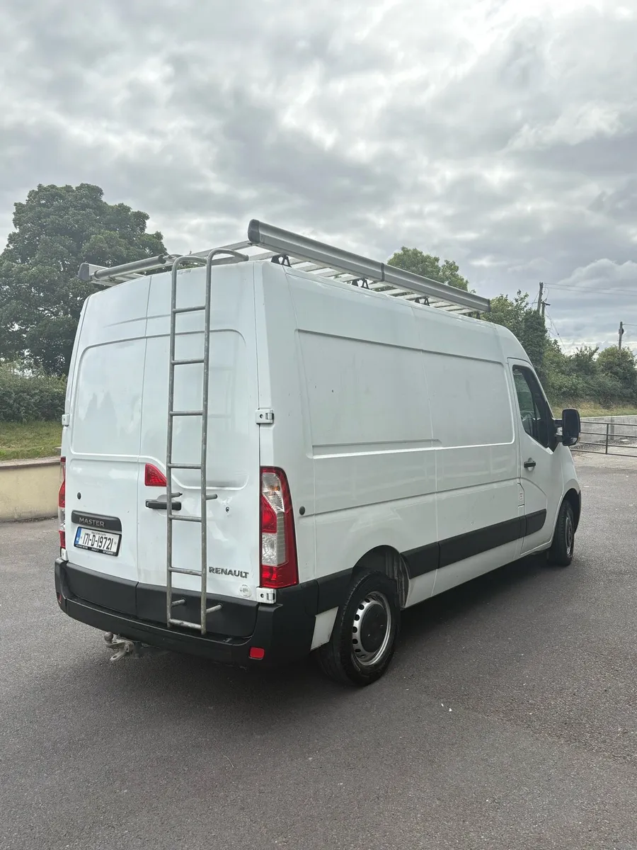 2017 Renault master Doe&Tax 1 owner just serviced - Image 4