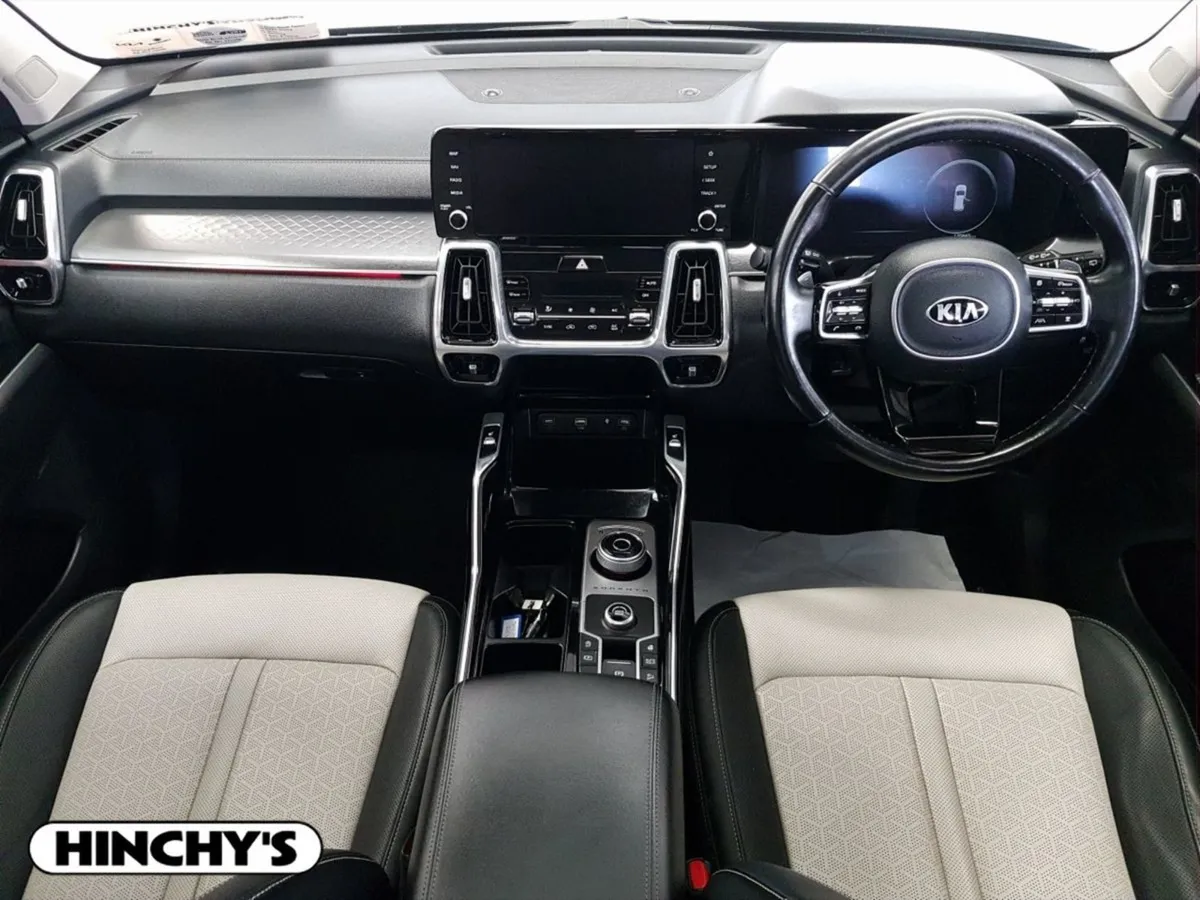 Kia Sorento 2.2 K4 4X2 Diesel 7 Seats - Image 3