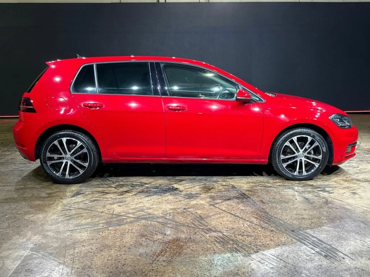 Volkswagen Golf 1.2 TSI AUTOMATIC - COMFORT LINE M - Image 4