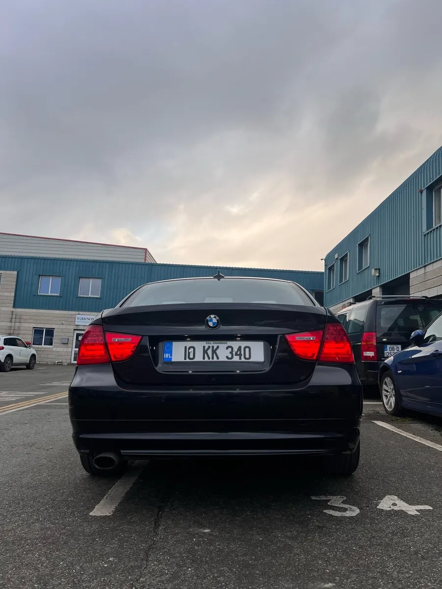 BMW 320I business Edition - Image 1