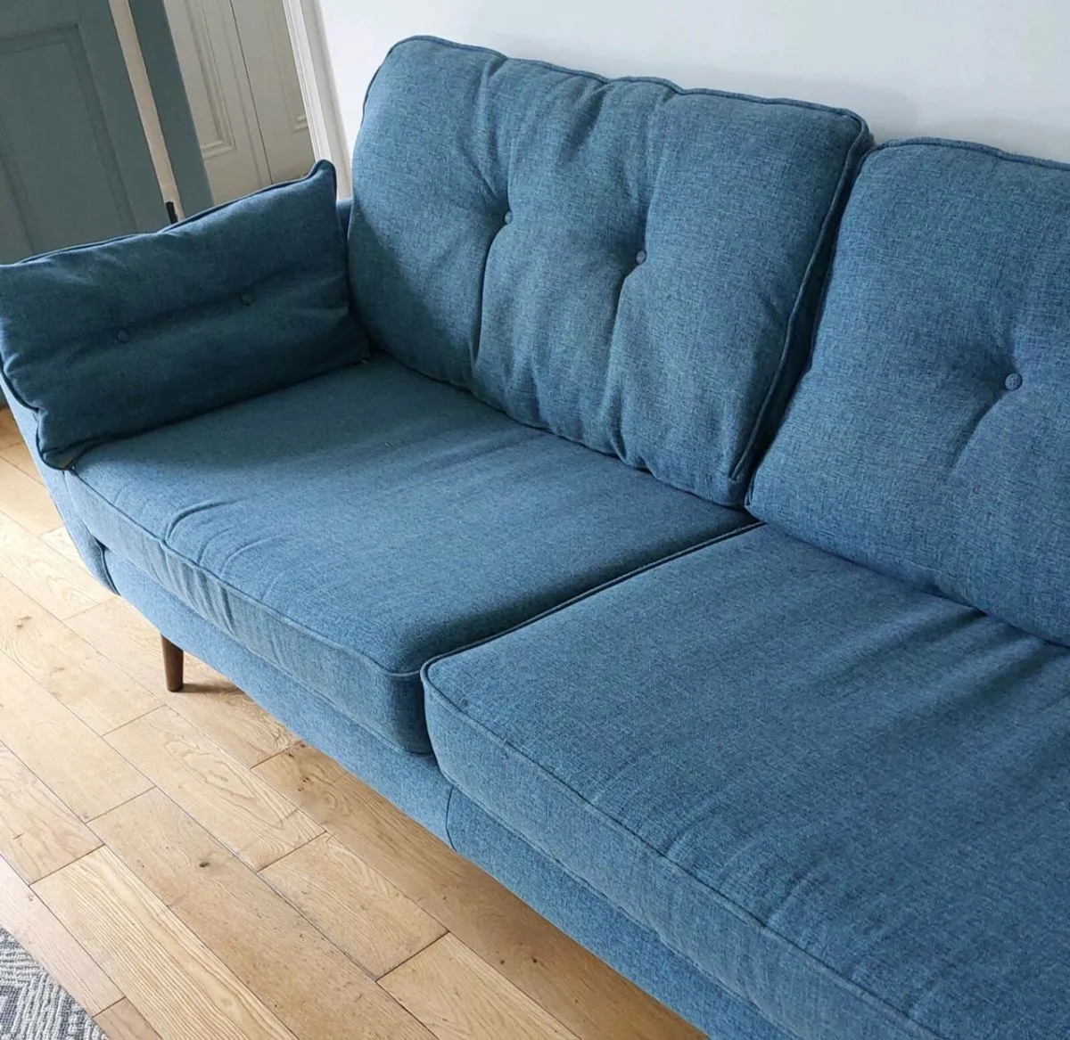 Blue 4 and 2 seater sofa - Image 3