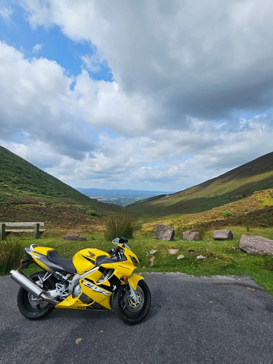 CBR 600 F4i PGM - Image 2