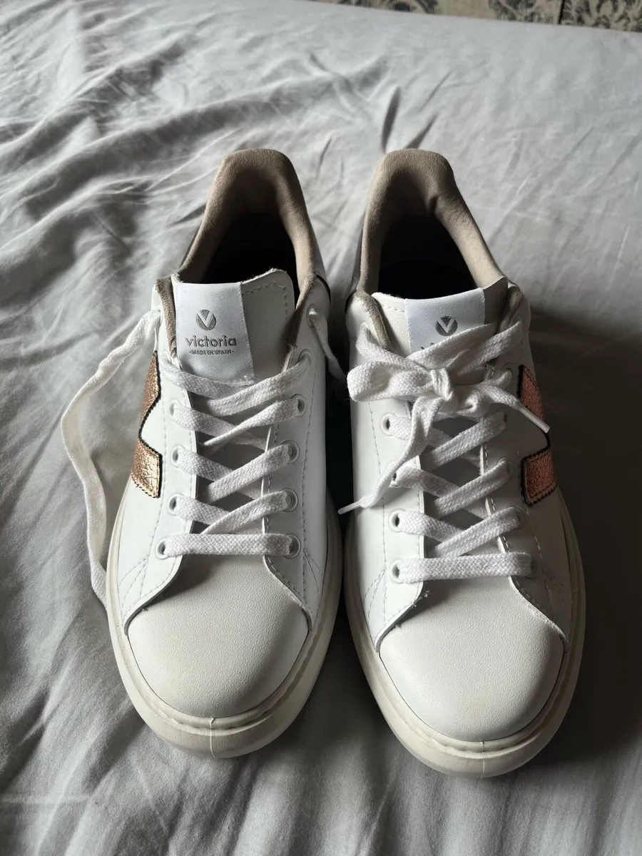 Victoria trainers - Image 2