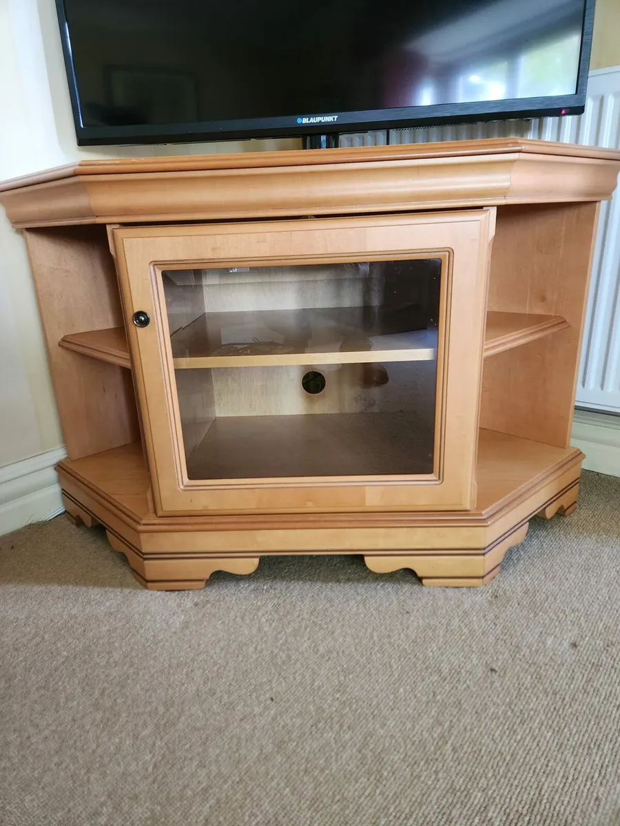 TV corner unit