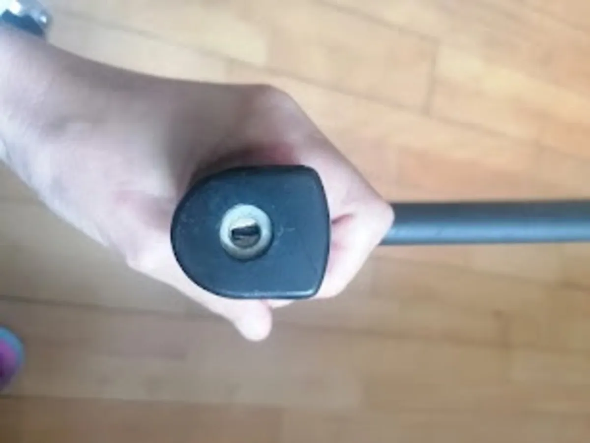 Bike U-lock - Image 3