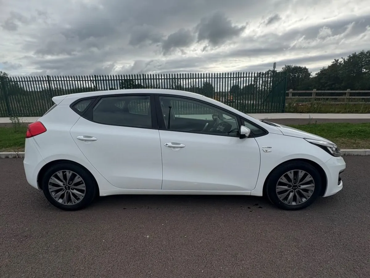 Kia Ceed 1.6D 2 Year NCT Immaculate Condition! - Image 3