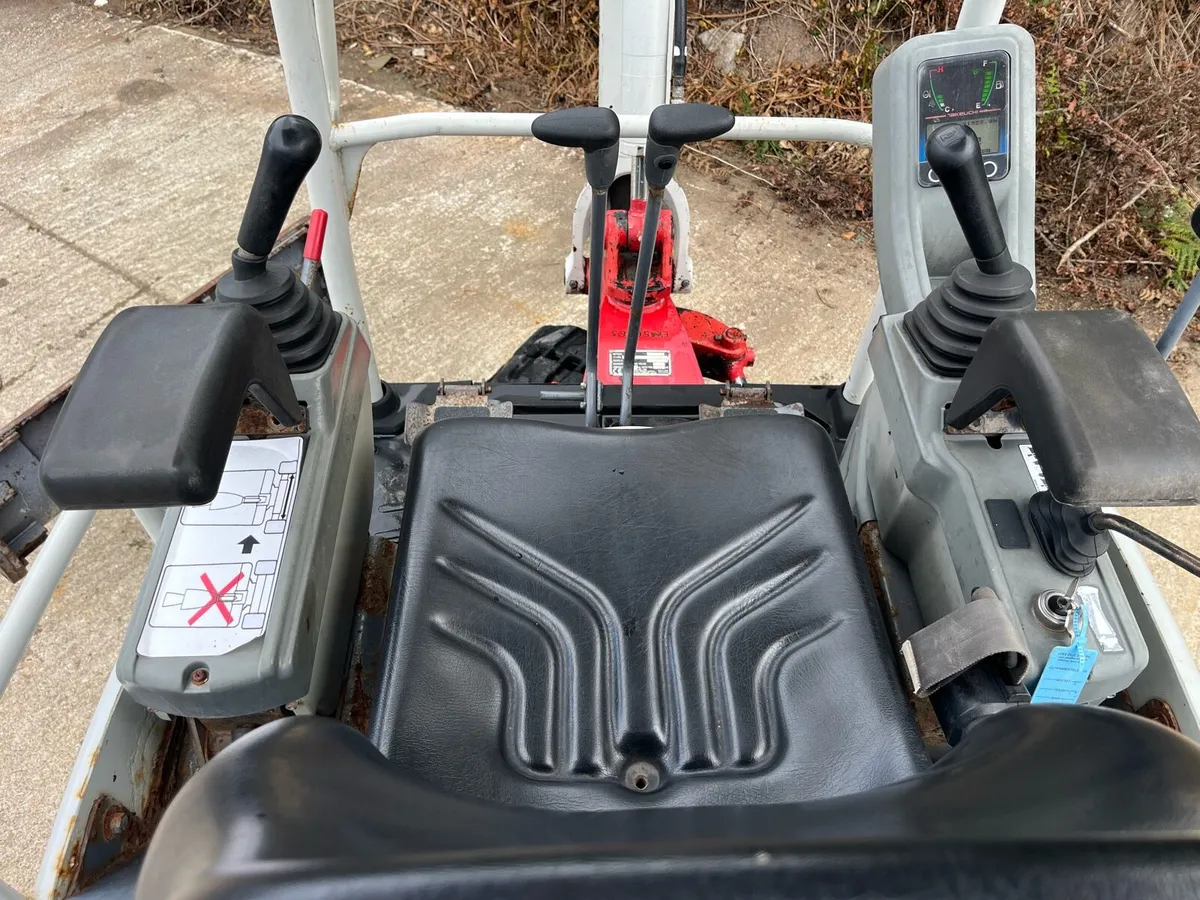 2016 Takeuchi Tb216 - Image 4