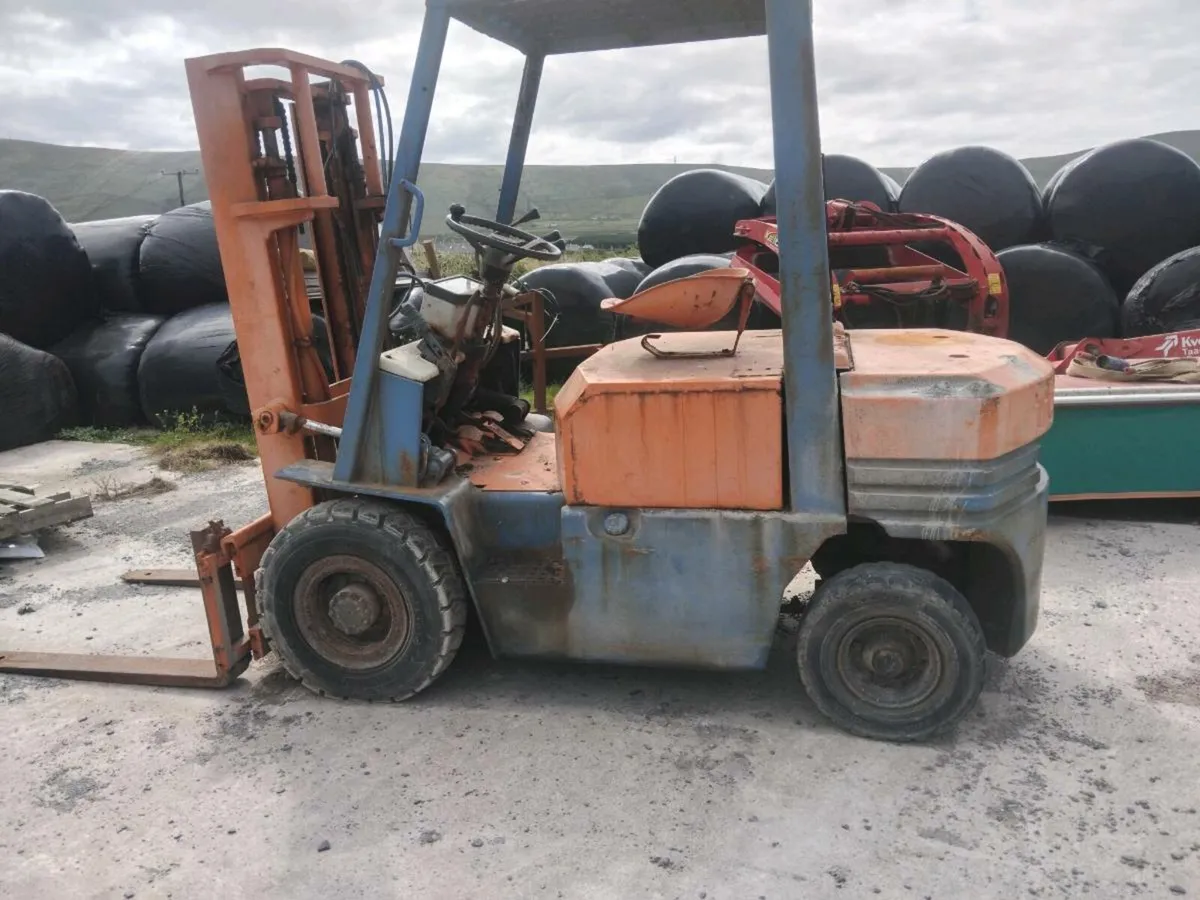forklift - Image 1