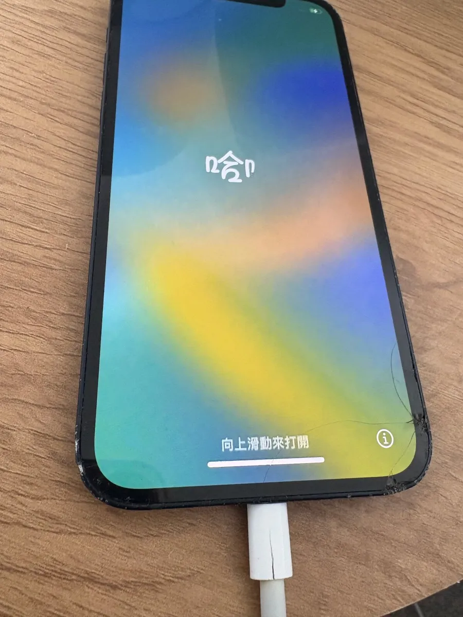 iPhone 12 - Image 2