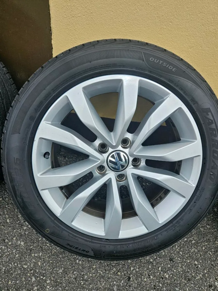 Vw 17 inch alloys - Image 2
