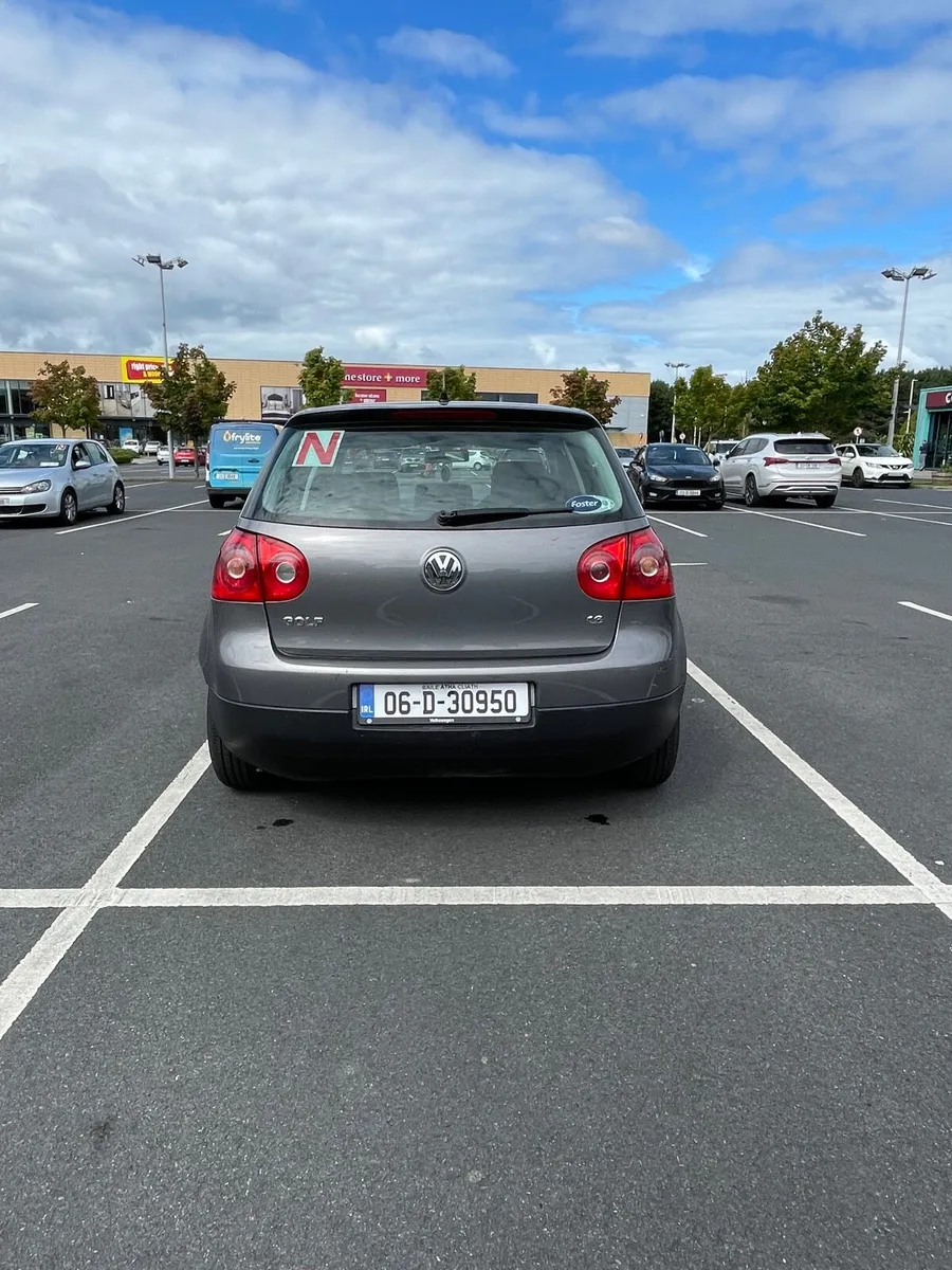 Volkswagen Golf 1.6 Automatic - Image 2