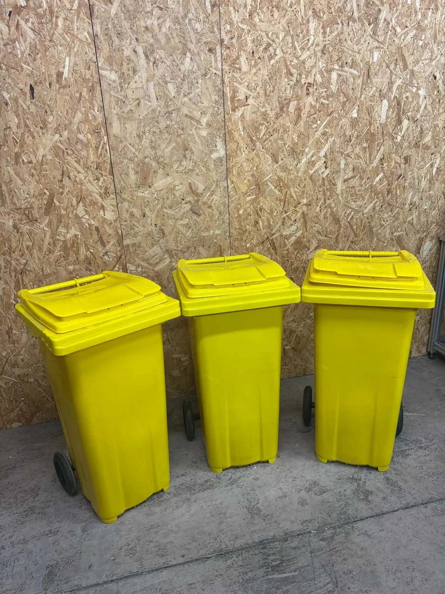 3 brand new 120L wheelie bins - Image 4