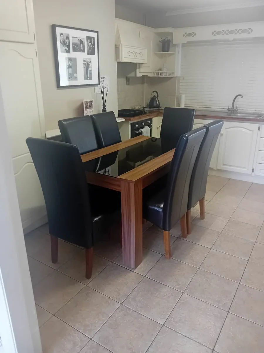 Kitchen Table and 6x Chairs - Image 1