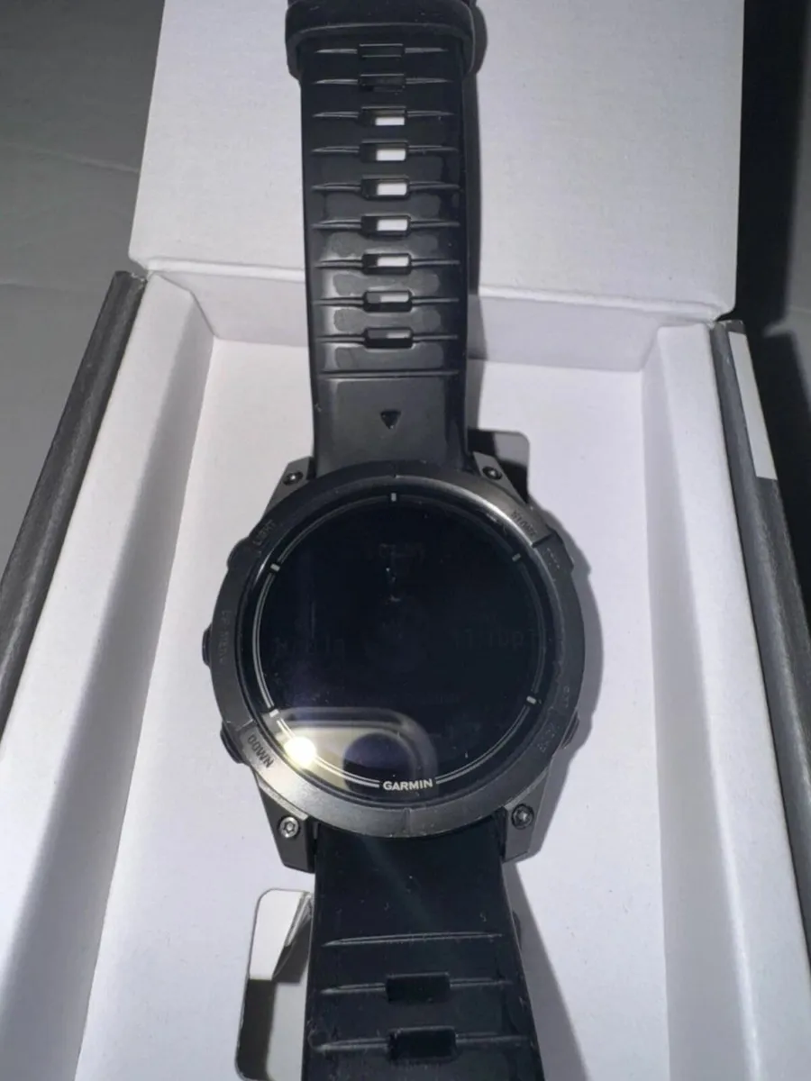 epix Pro (Gen 2) Sapphire 47mm CarbonGray - Image 3