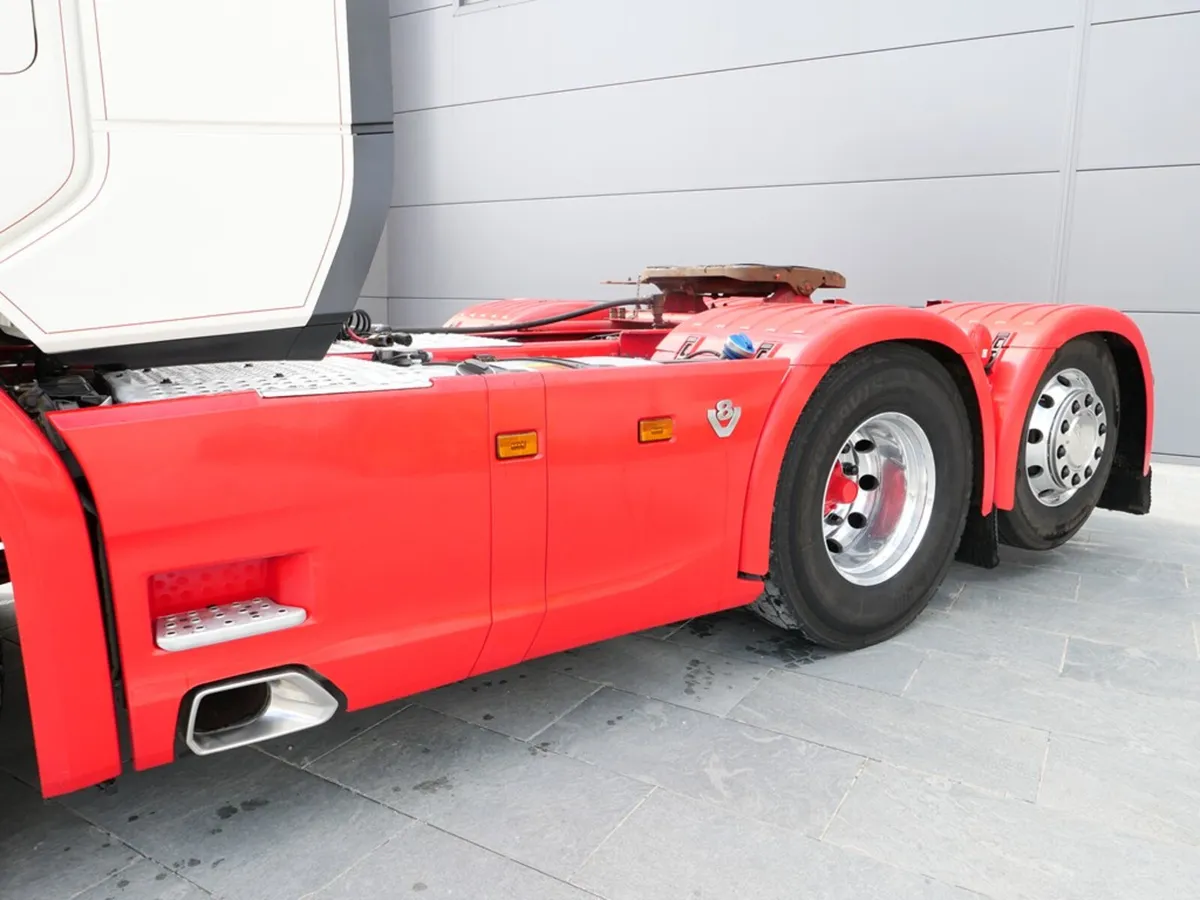 Scania R650 N/G Highline 6x2 Tag Axle Manu Gearbox - Image 4