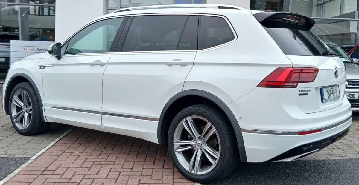 Volkswagen Tiguan Allspace R-line 2.0 TDI 240HP 4 - Image 4