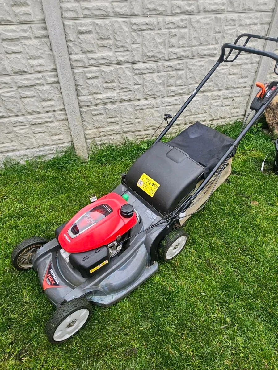 Honda lawnmower - Image 1