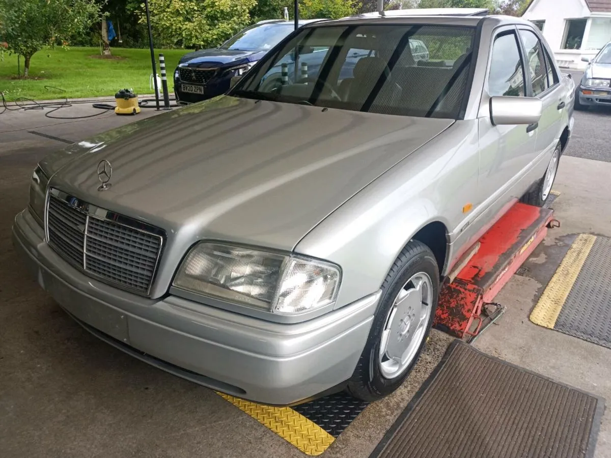 mercedes 280 sport. + Audi coupe - Image 2